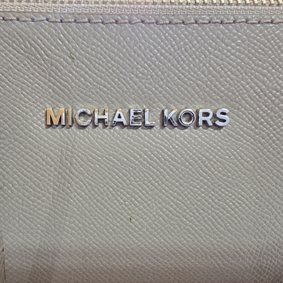 Michael Kors Jet Set East/West Tote Pearl Gray - Picture 4 of 14